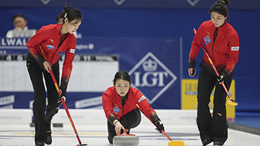 踏上追逐梦 踏上追逐梦